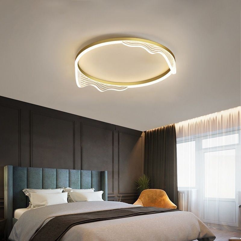 Flush Mount Circular Ceiling Light With Wavy Edge Decoration