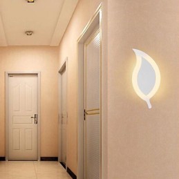 Creative Simple Fashion ModernAcrylic Contracted Wall Lamp Alloy Small Leaves Light