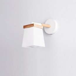 Squere Glassshade Wall Lamp For Bedroom Modern Feature Ambient Light Wall Sconces Wall Light