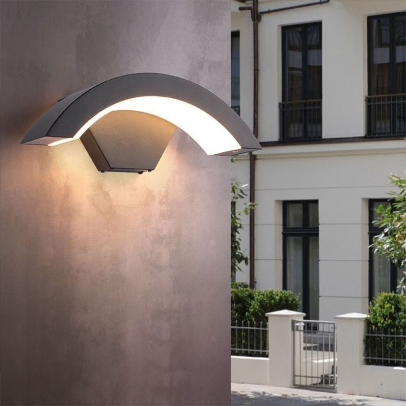 Minimalist Aluminum Lamp Garden Waterproof Crescent Wall Light